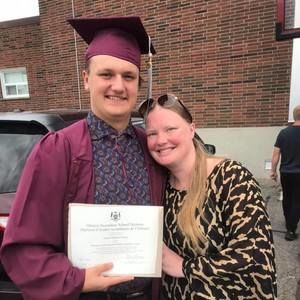 Meet your Posher, Carrie